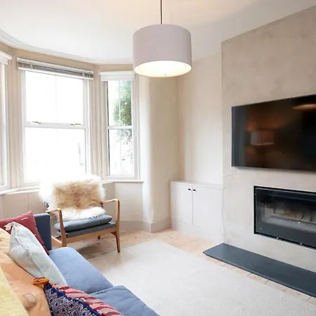 Pass The Keys Stunning, Brand New 3Br Home - Central Oxford Buitenkant foto