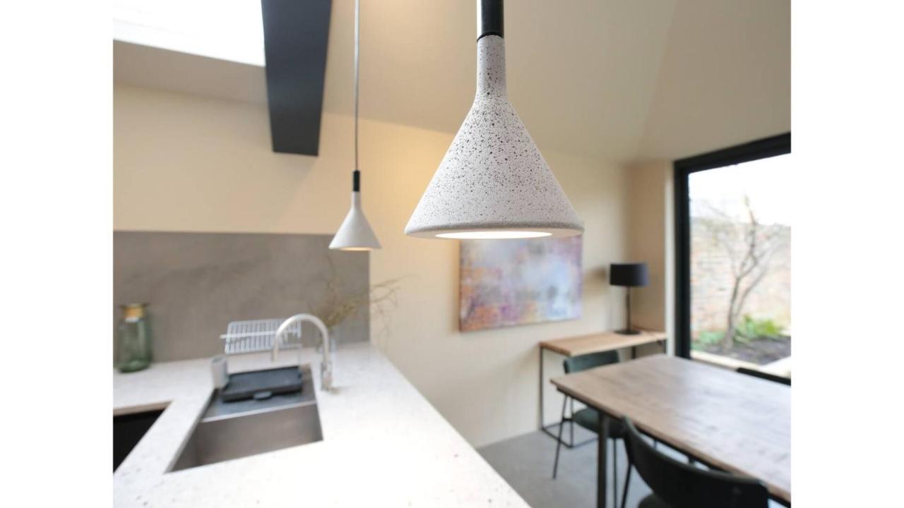 Pass The Keys Stunning, Brand New 3br - Oxford