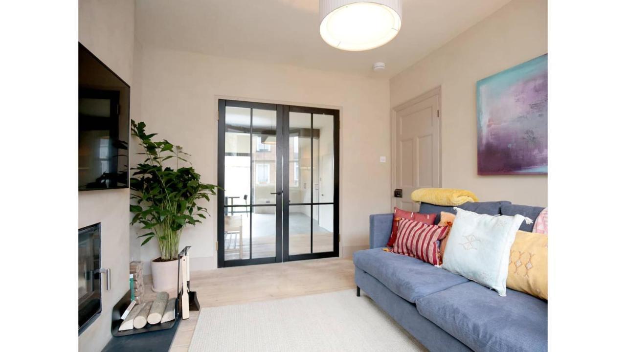Vakantiehuis Pass The Keys Stunning, Brand New 3br - *