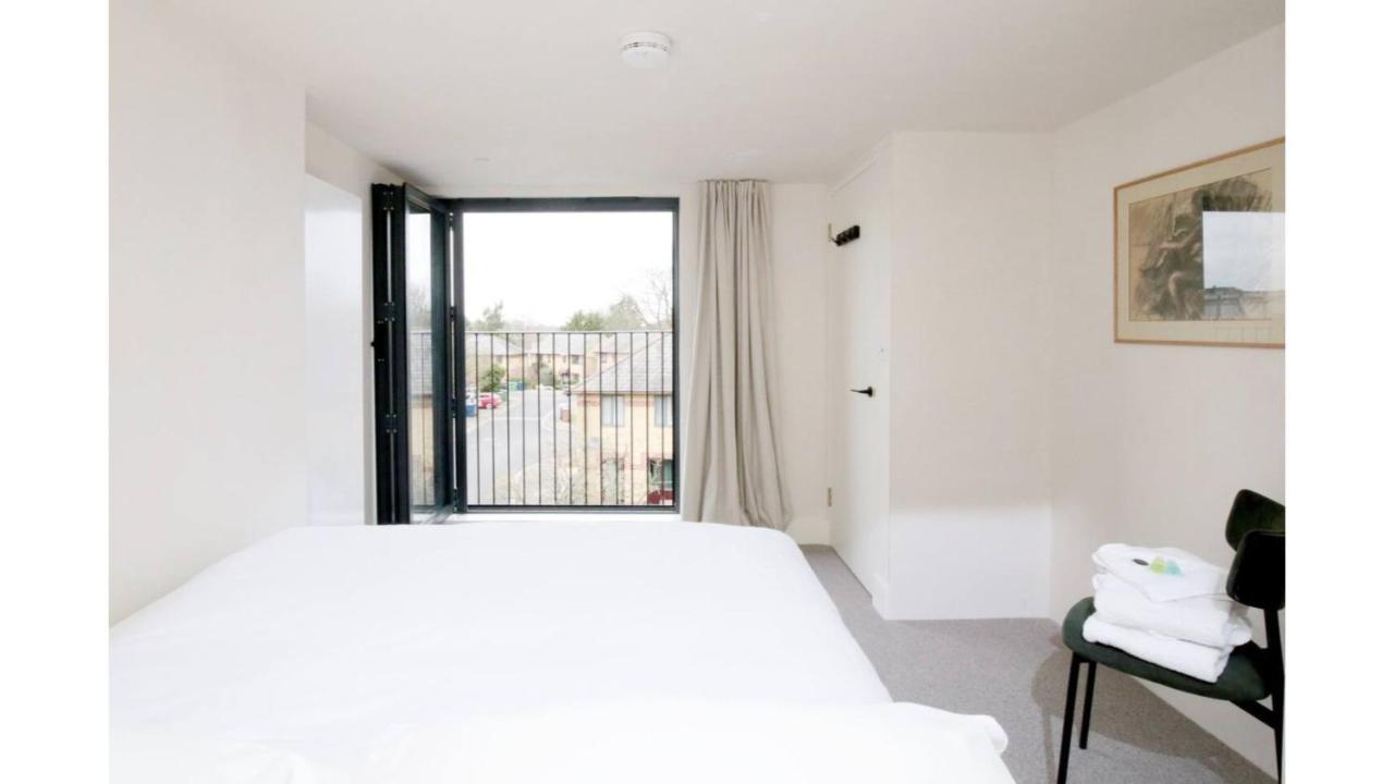 Pass The Keys Stunning, Brand New 3br - Vakantiehuis
