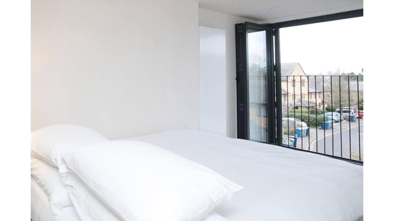 Vakantiehuis Pass The Keys Stunning, Brand New 3br - *
